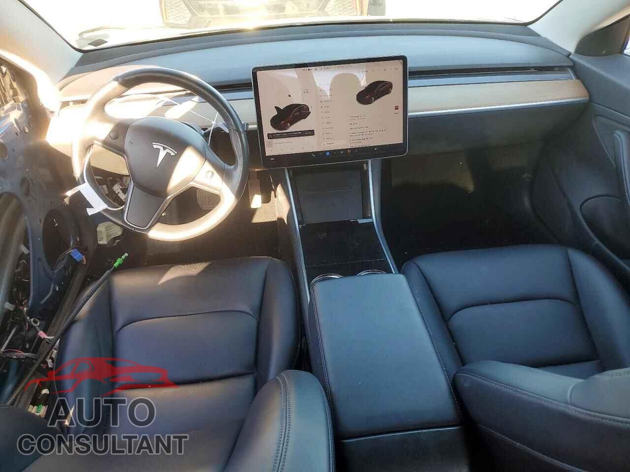 TESLA MODEL 3 2018 - 5YJ3E1EA1JF031220