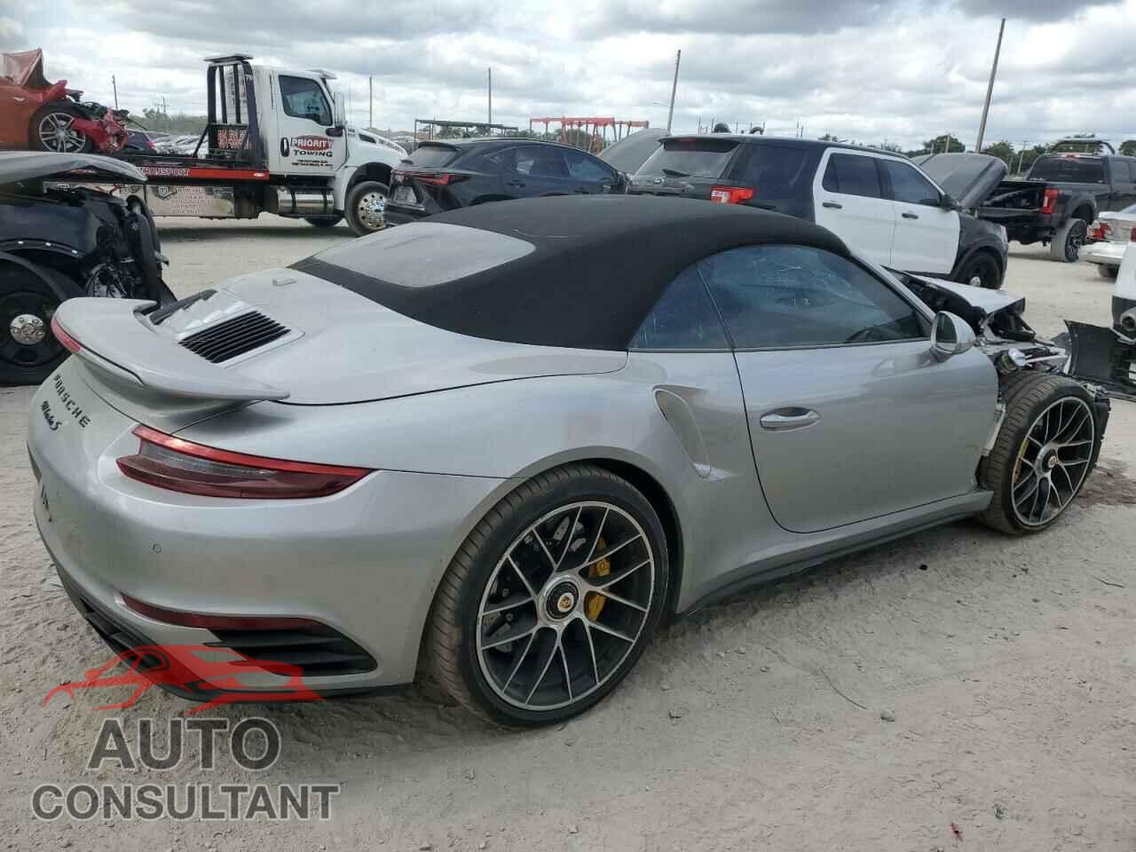 PORSCHE 911 2019 - WP0CD2A99KS144244