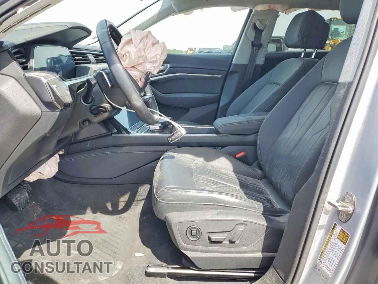 AUDI E-TRON 2021 - WA1AAAGE8MB031414