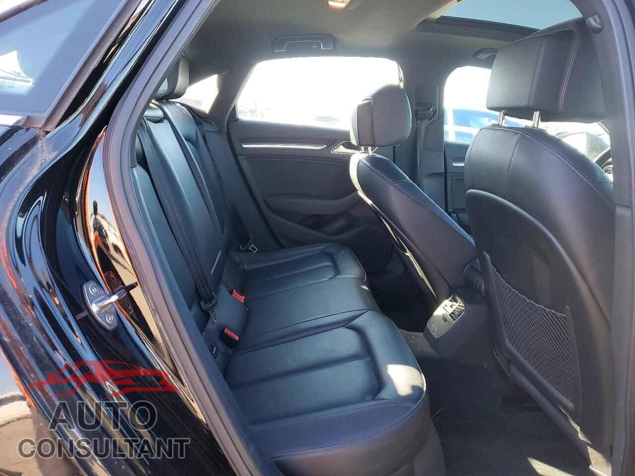 AUDI A3 2017 - WAUGUGFF6H1042795