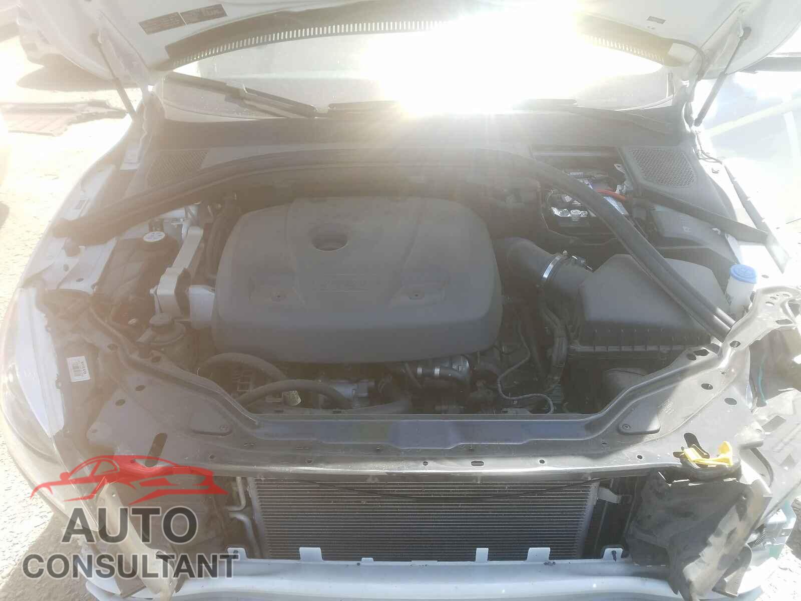 VOLVO XC60 2016 - YV440MDK9G2809190