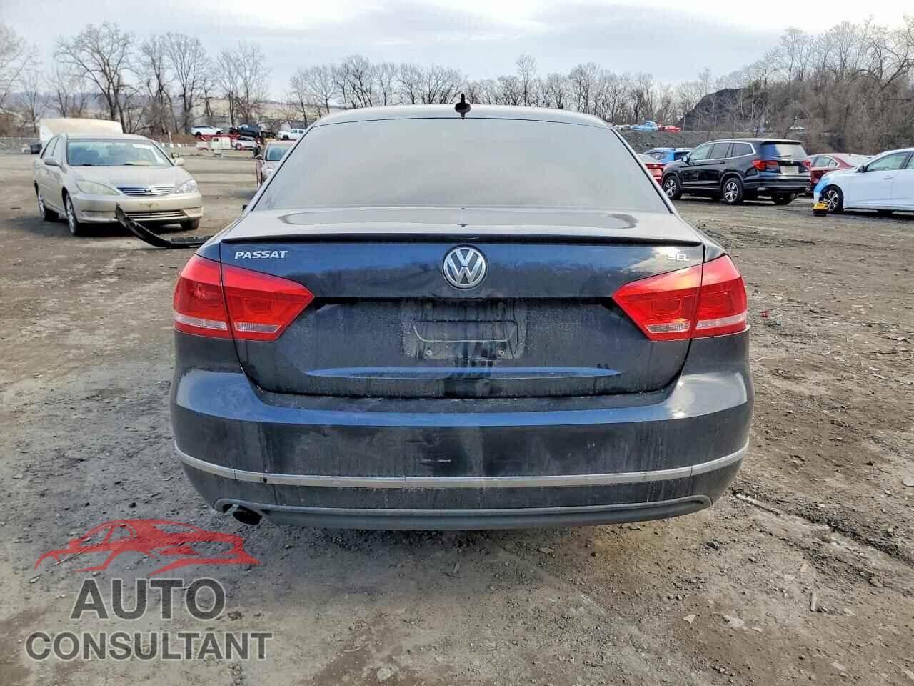 VOLKSWAGEN PASSAT 2012 - 1VWCP7A37CC088409