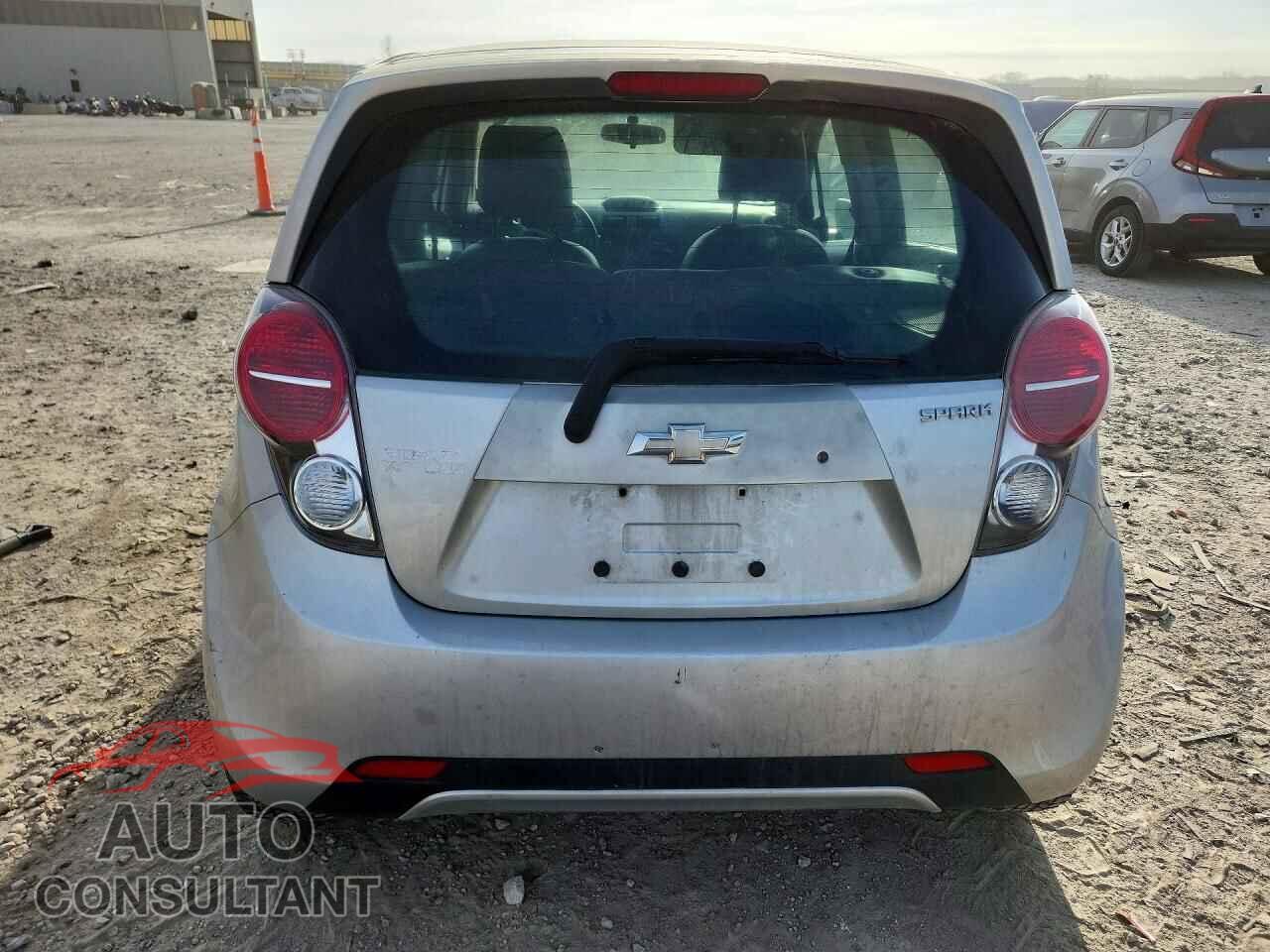 CHEVROLET SPARK 2014 - KL8CB6S9XEC518217