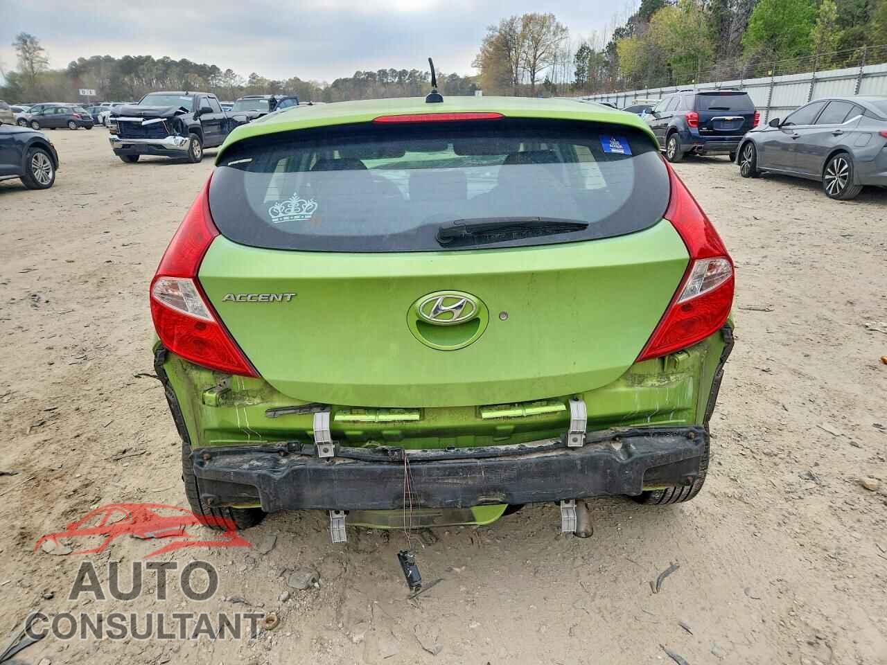 HYUNDAI ACCENT 2013 - KMHCU5AE3DU089453