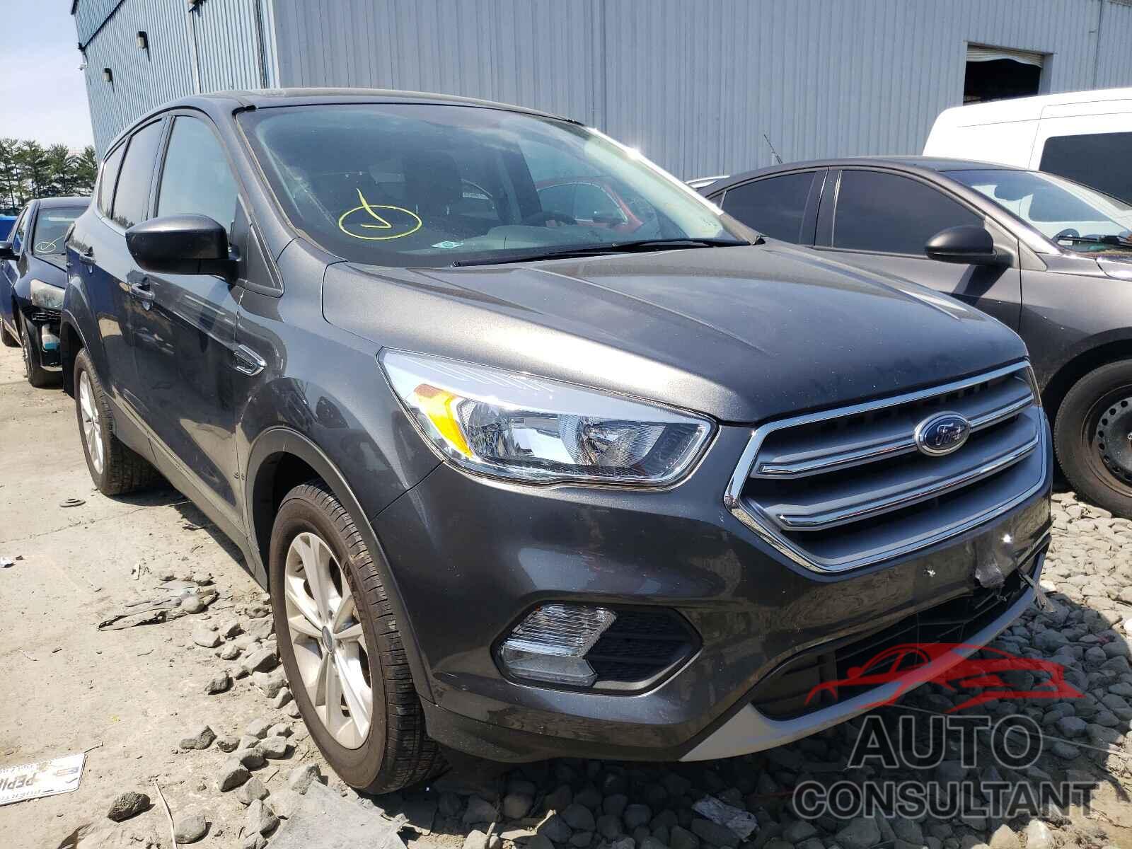 FORD ESCAPE 2017 - 1FMCU0GD3HUD48384