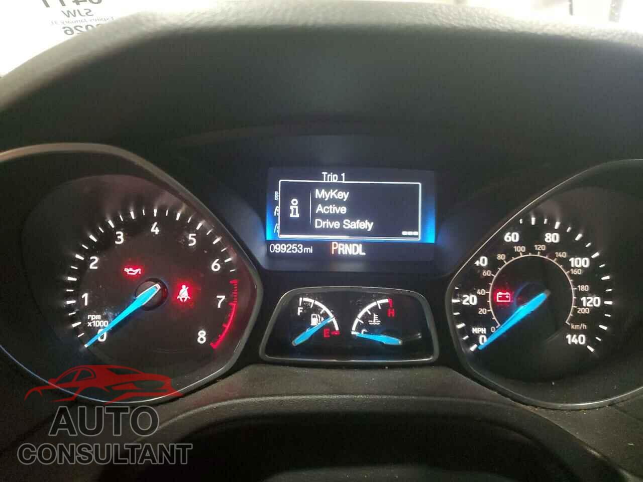 FORD FOCUS 2017 - 1FADP3E23HL301788