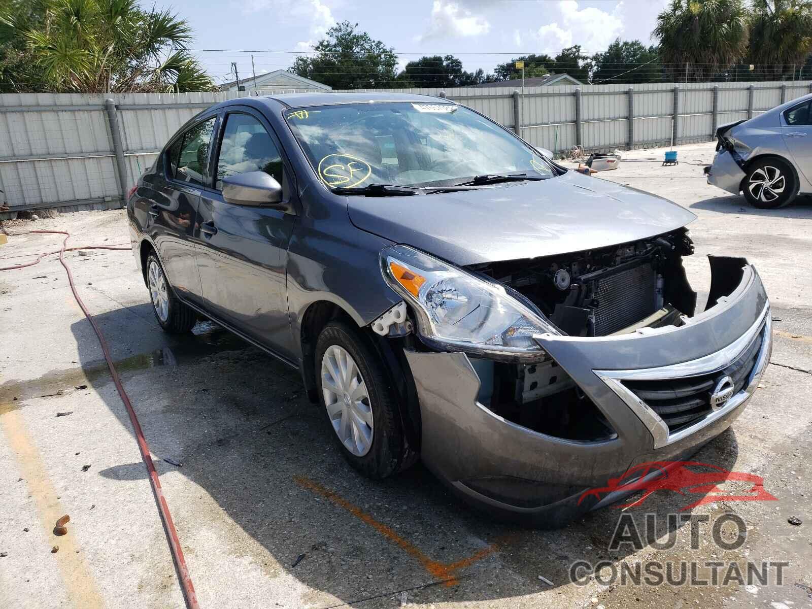 NISSAN VERSA 2018 - 3N1CN7AP8JL807196