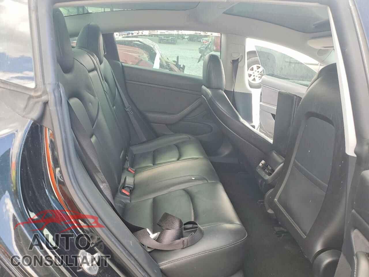 TESLA MODEL 3 2019 - 5YJ3E1EA5KF398834