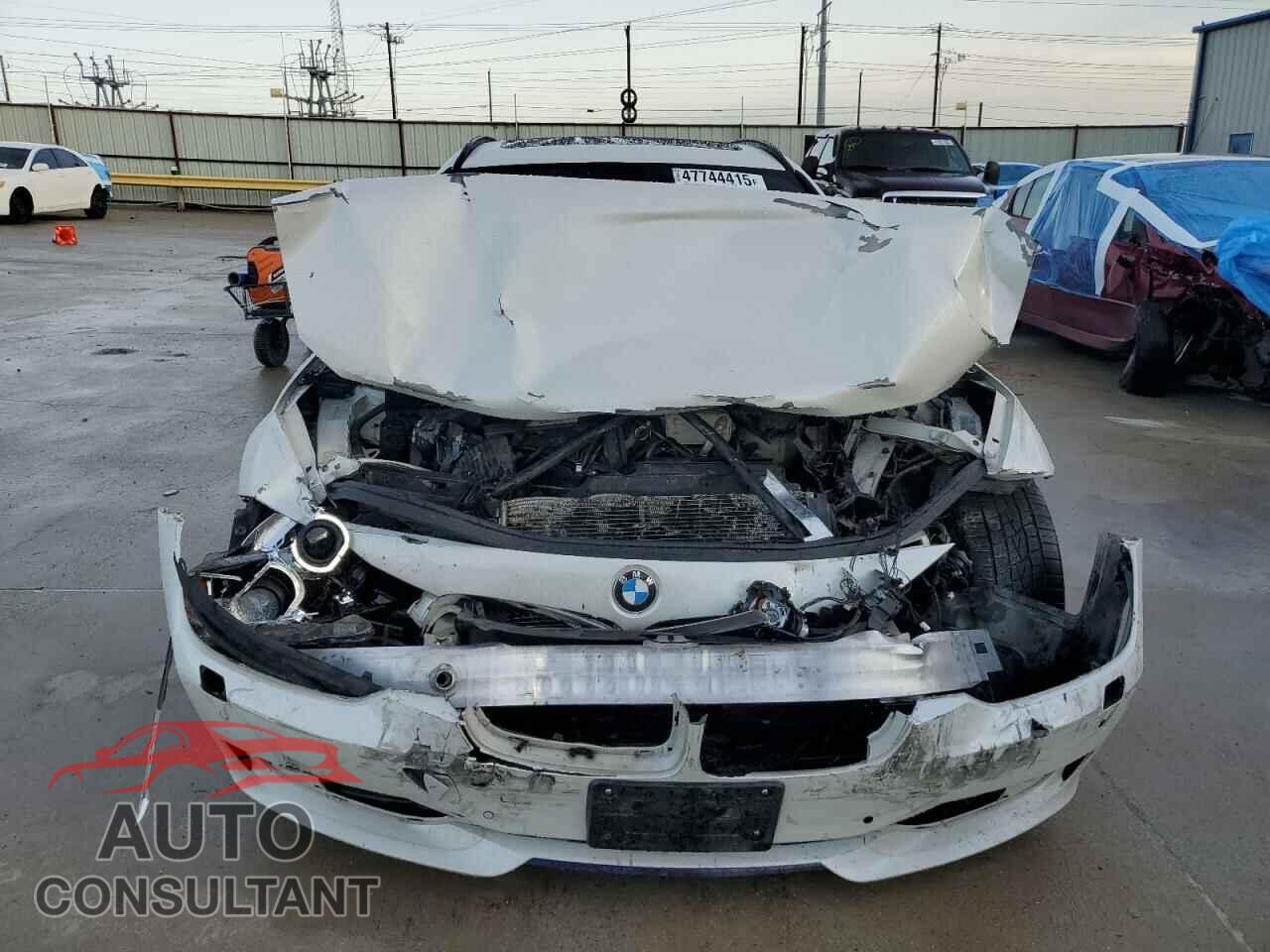 BMW 3 SERIES 2015 - WBA3G7C52FK481212