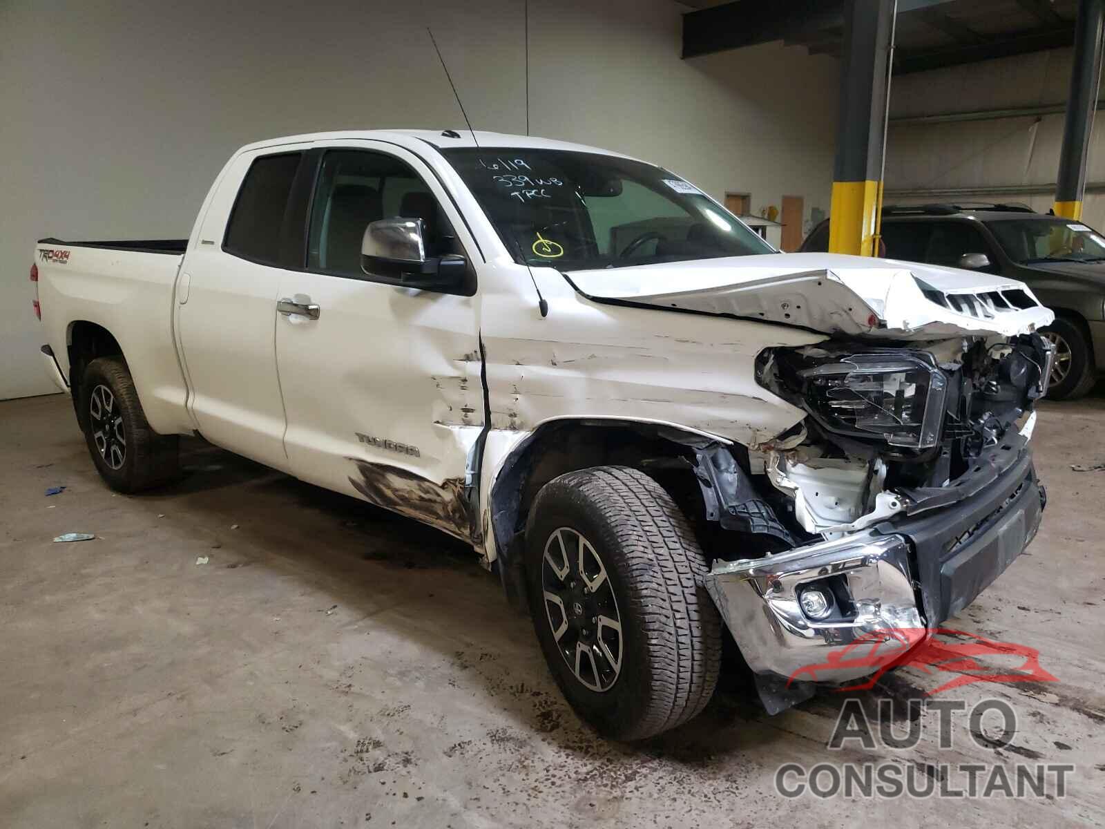 TOYOTA TUNDRA 2019 - 5TFBY5F18KX787367