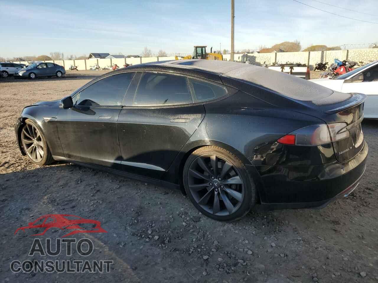 TESLA MODEL S 2013 - 5YJSA1DP4DFP21092