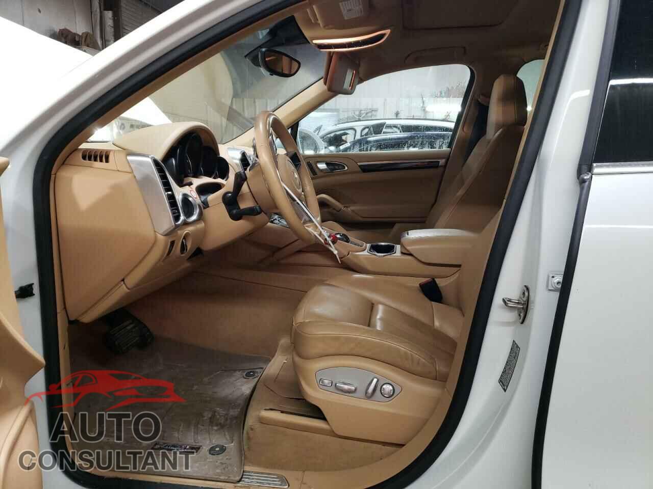 PORSCHE CAYENNE 2015 - WP1AF2A28FLA41058