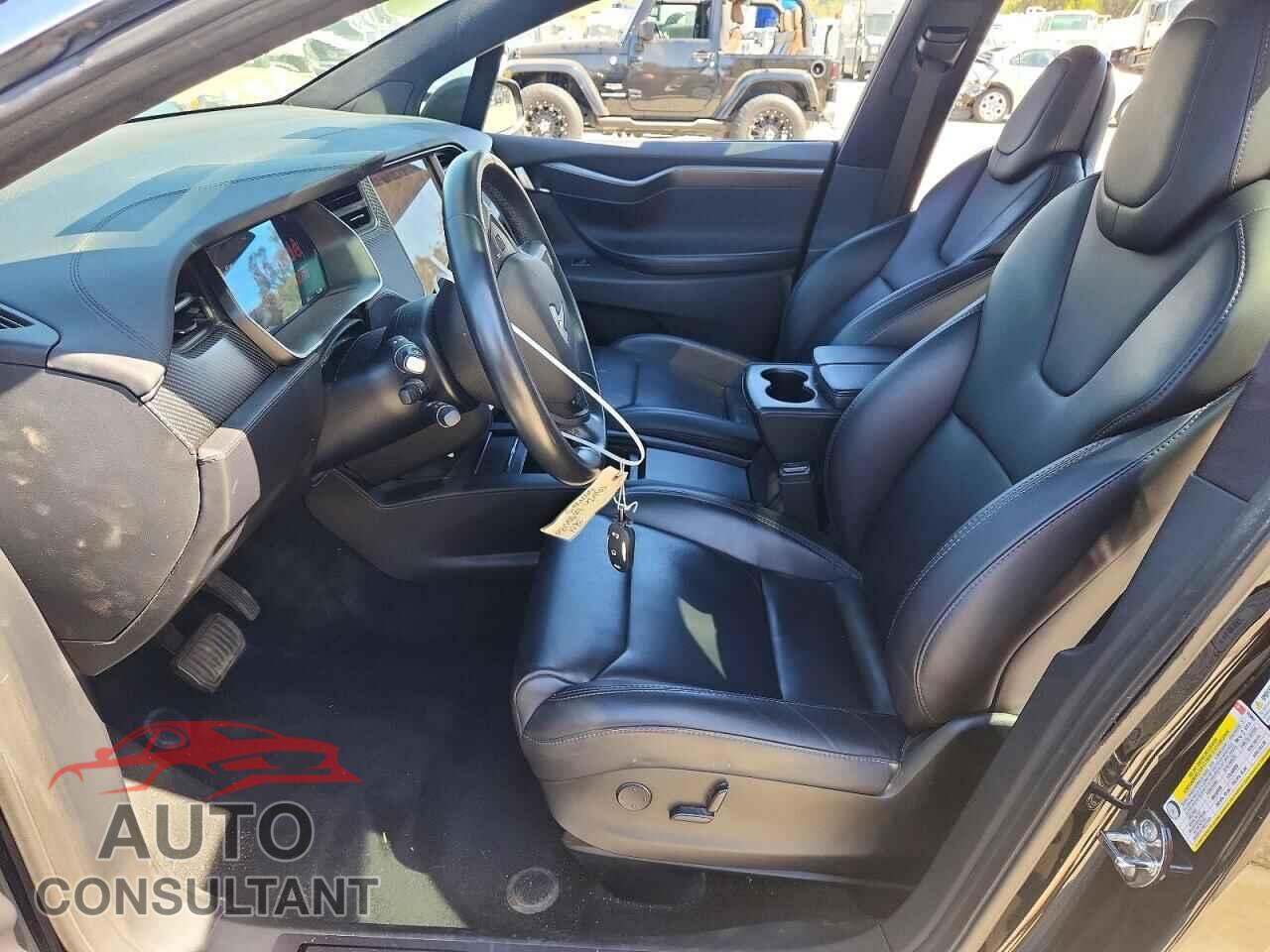TESLA MODEL X 2018 - 5YJXCDE23JF103889