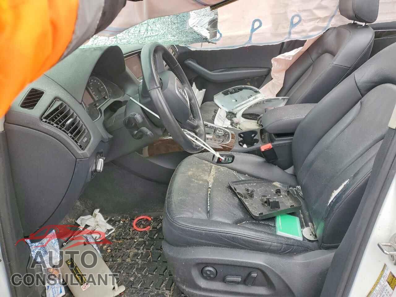 AUDI Q5 2012 - WA1LFAFP7CA010605