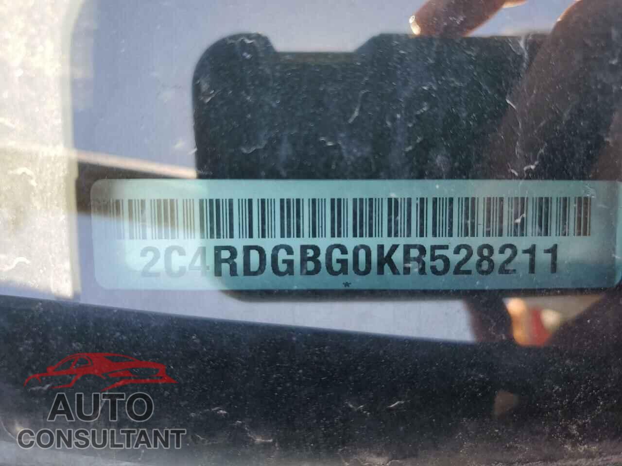 DODGE CARAVAN 2019 - 2C4RDGBG0KR528211