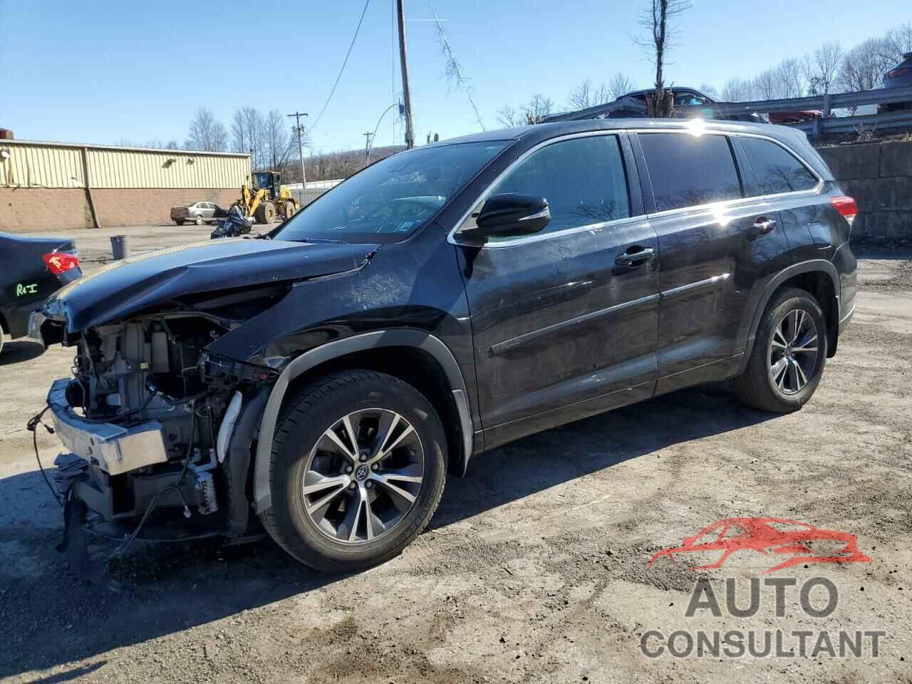 TOYOTA HIGHLANDER 2018 - 5TDBZRFH8JS864356
