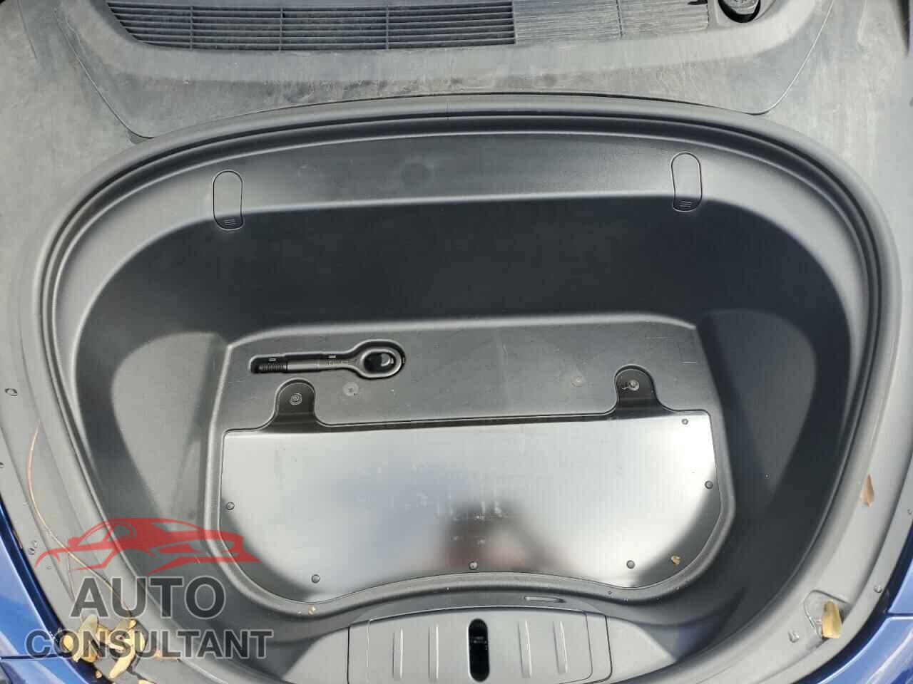 TESLA MODEL 3 2019 - 5YJ3E1EA8KF299456