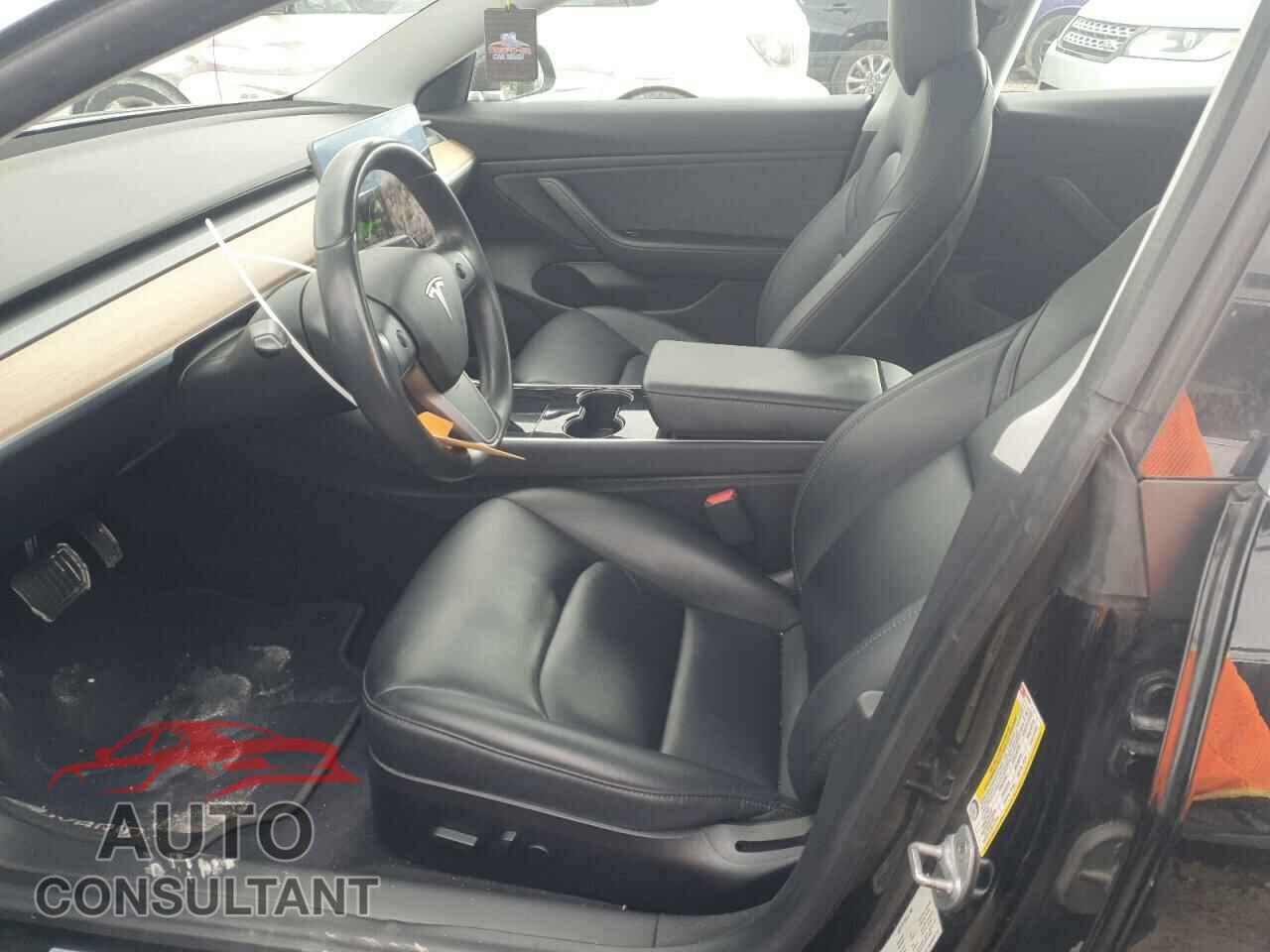 TESLA MODEL 3 2019 - 5YJ3E1EA3KF304384