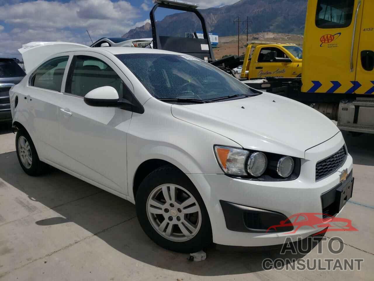 CHEVROLET SONIC 2016 - 1G1JC5SB7G4144129