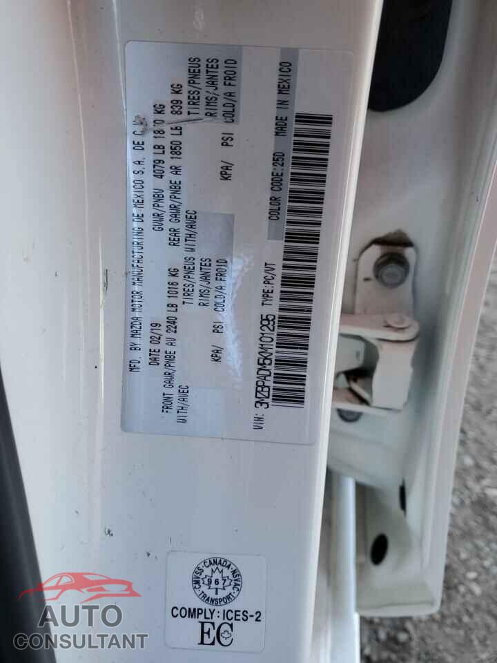 MAZDA 3 2019 - 3MZBPADM5KM101295
