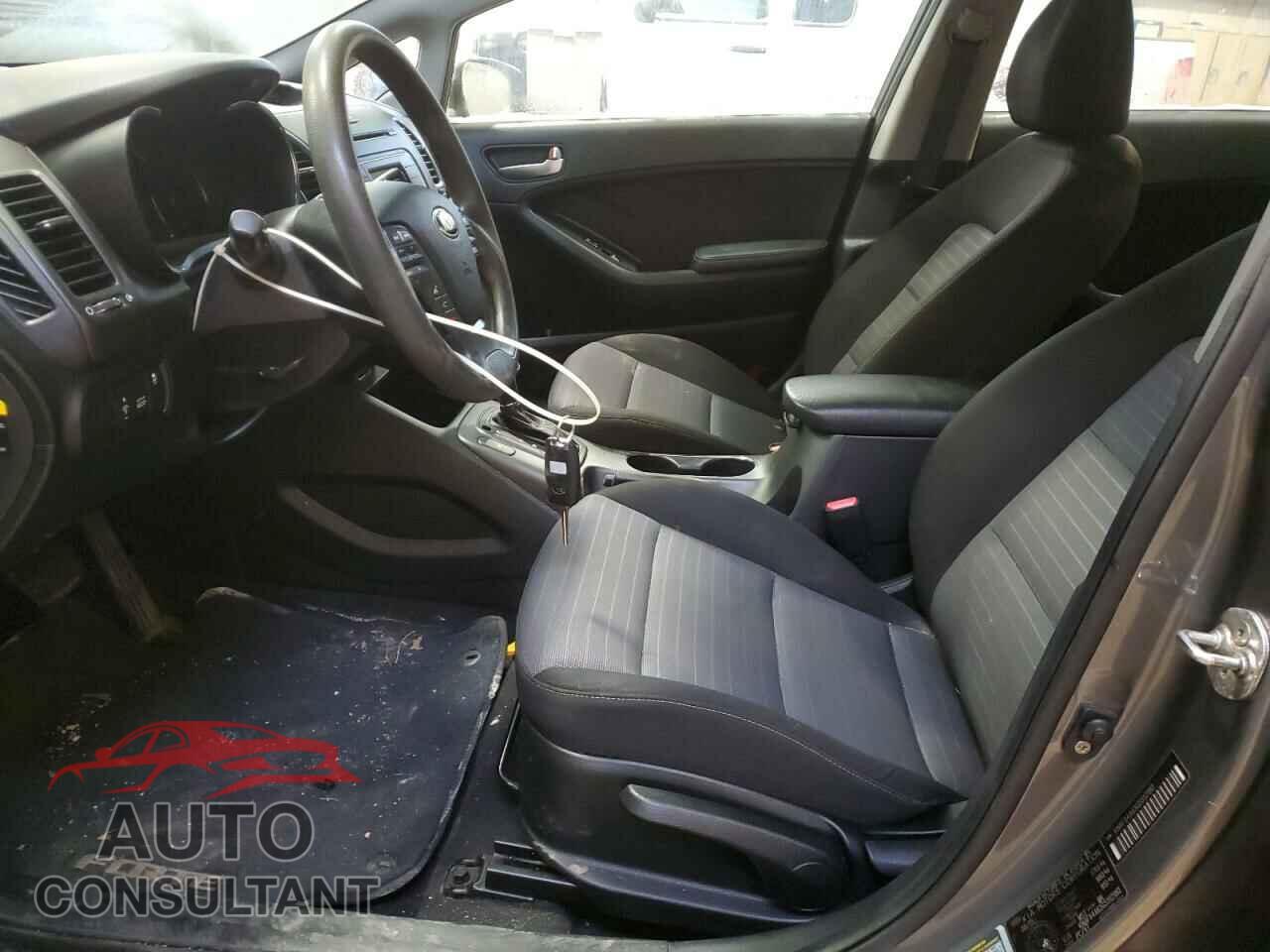 KIA FORTE 2016 - KNAFX4A63G5512183