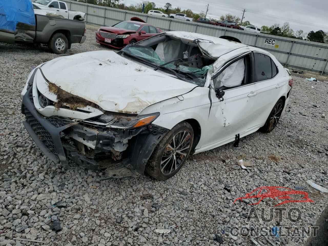 TOYOTA CAMRY 2018 - JTNB11HK9J3032989