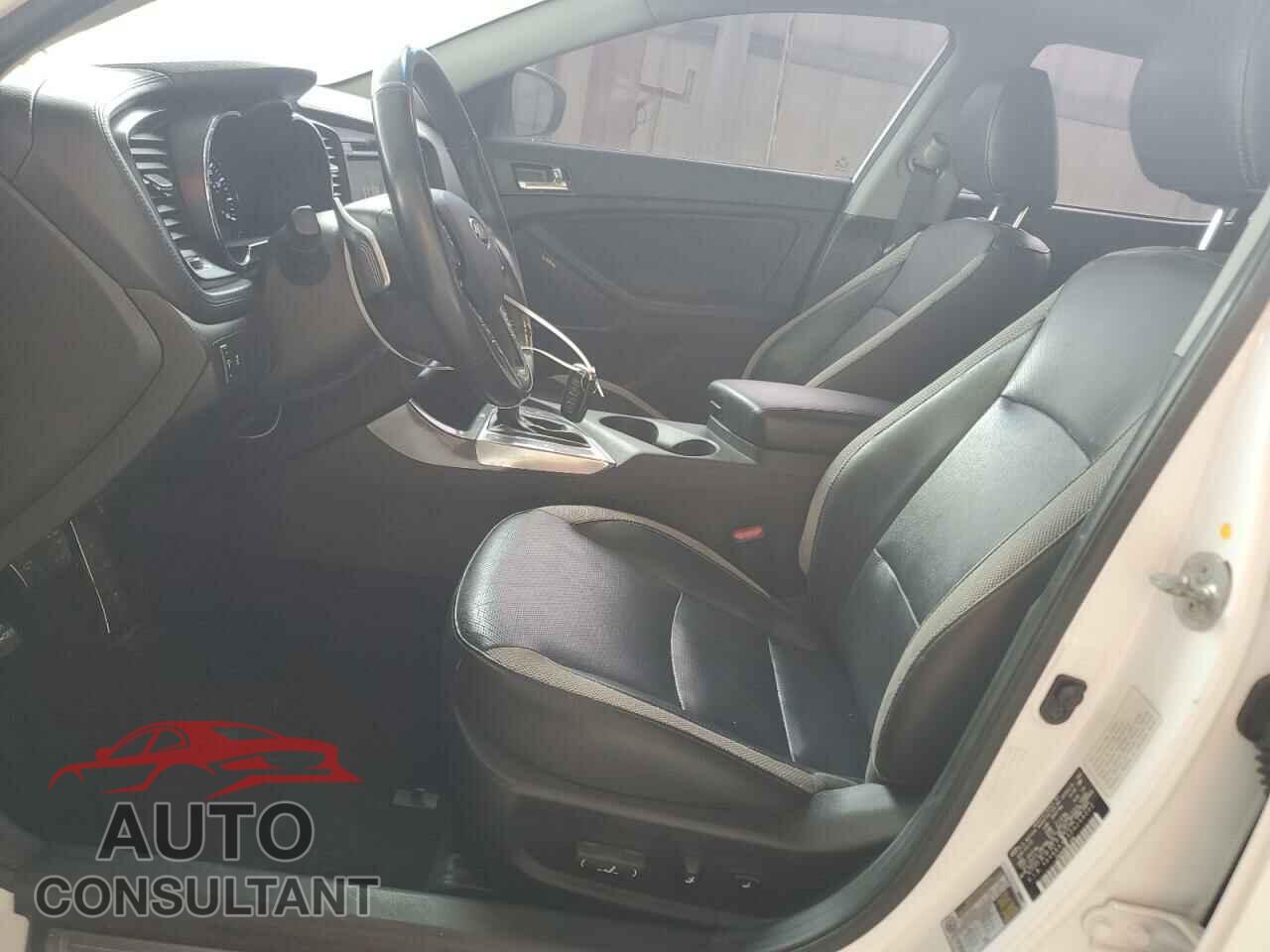 KIA OPTIMA 2013 - 5XXGR4A6XDG248002