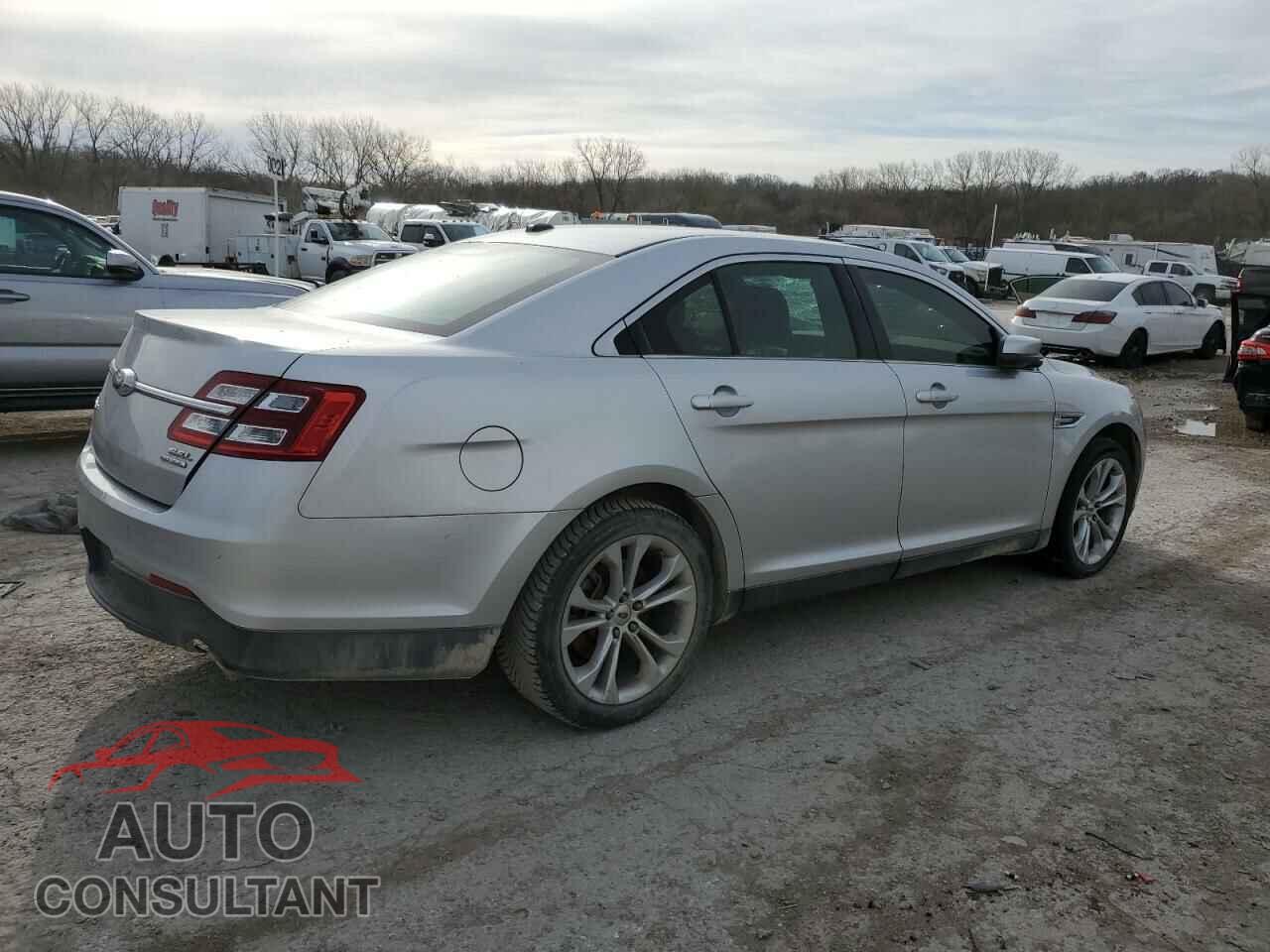 FORD TAURUS 2013 - 1FAHP2E86DG117299