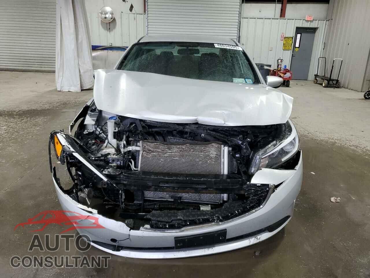 KIA FORTE 2017 - 3KPFK4A73HE136276