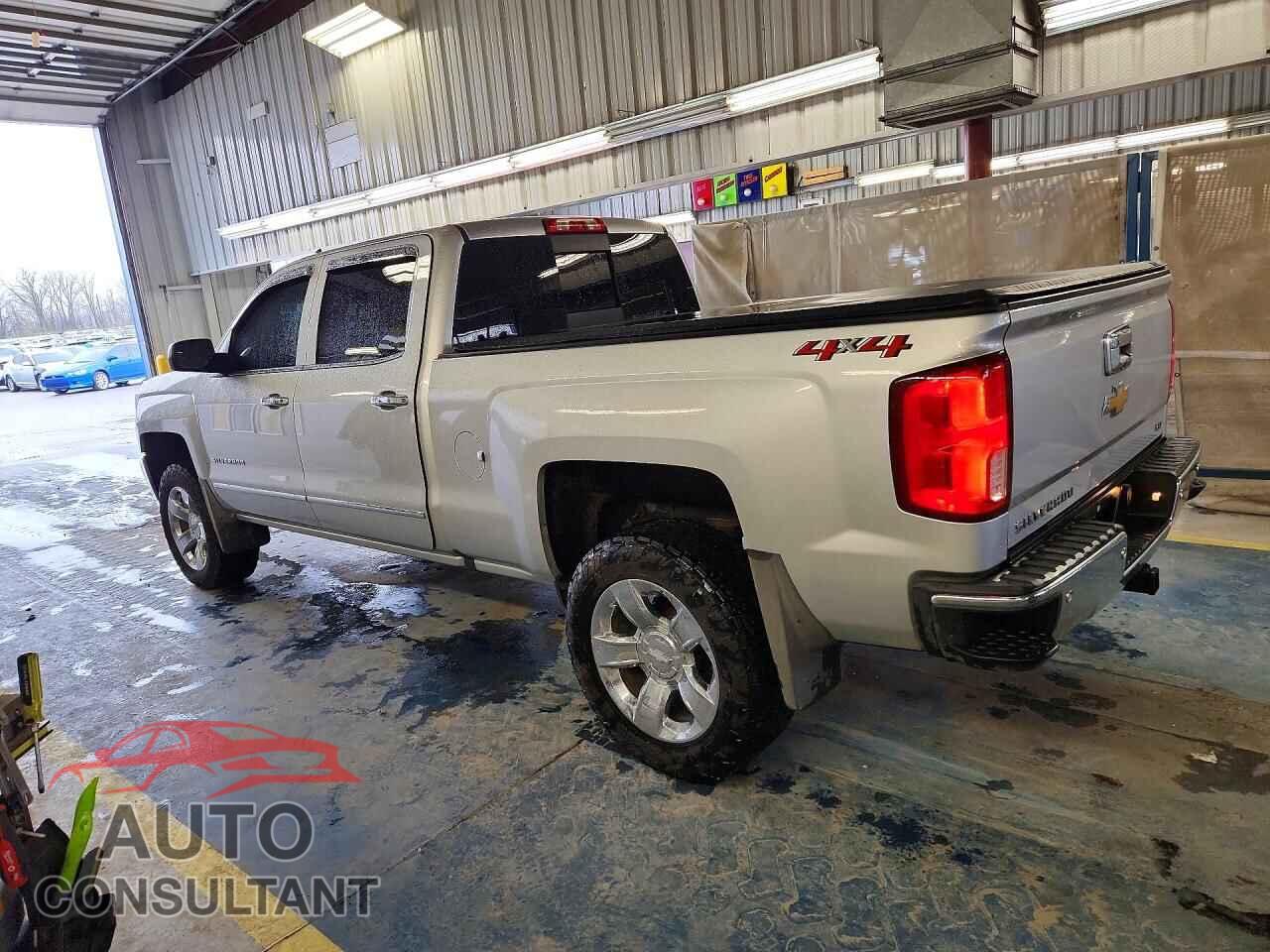 CHEVROLET SILVERADO 2018 - 3GCUKSEC2JG256602