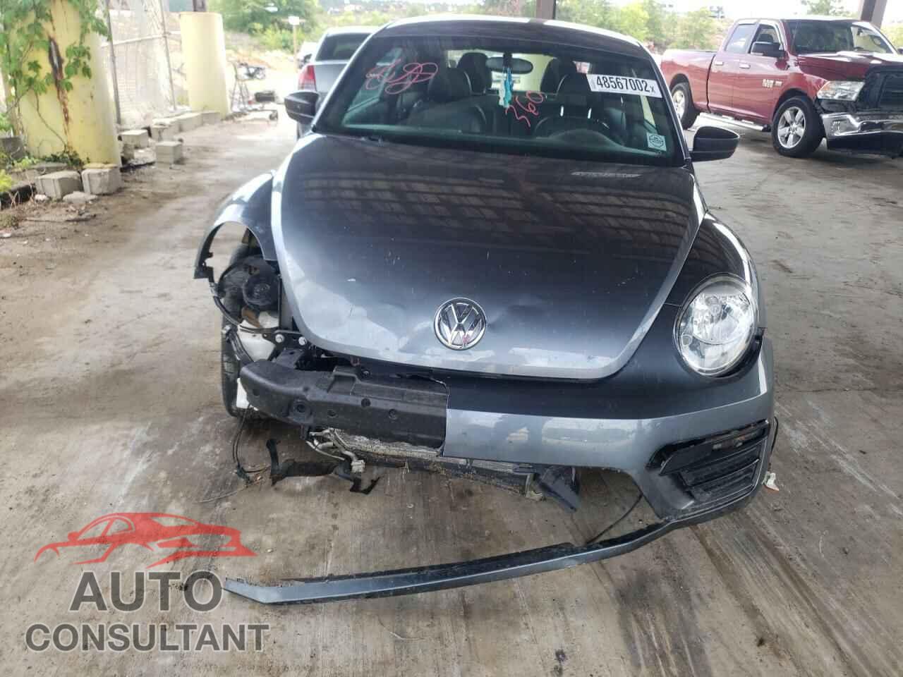 VOLKSWAGEN BEETLE 2017 - 3VWF17AT6HM624612