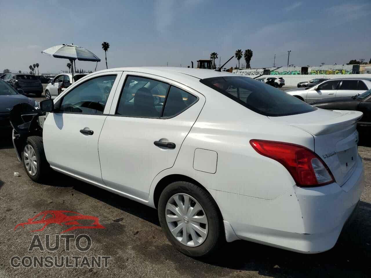 NISSAN VERSA 2017 - 3N1CN7AP5HL831045