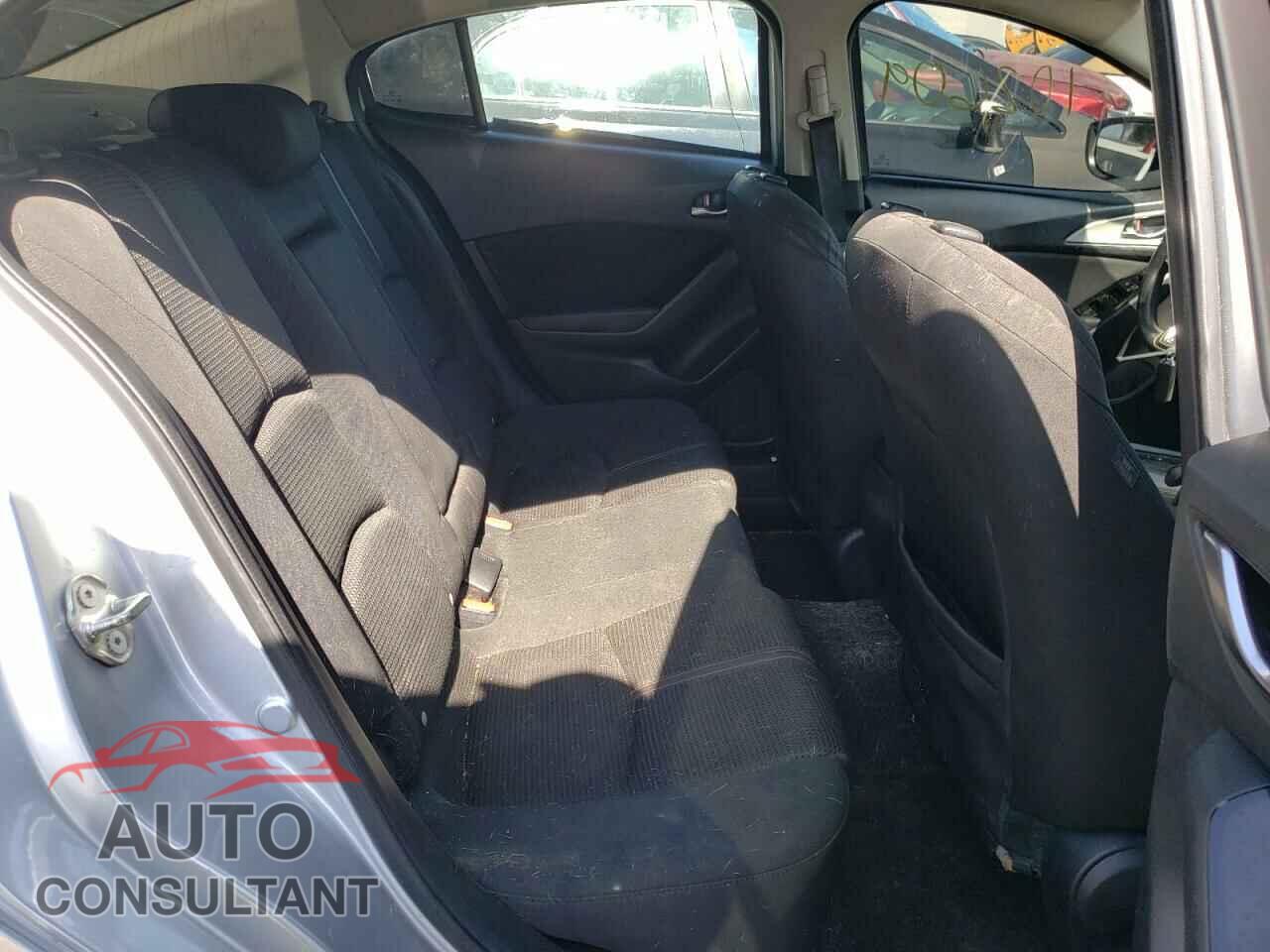 MAZDA 3 2017 - 3MZBN1U75HM155396