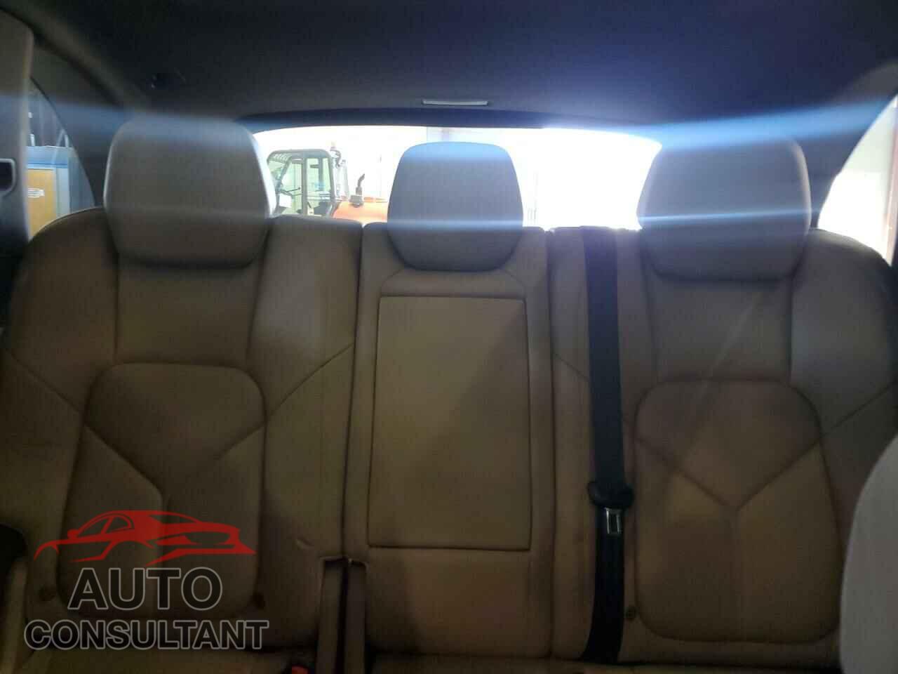 PORSCHE CAYENNE 2013 - WP1AA2A29DLA11529