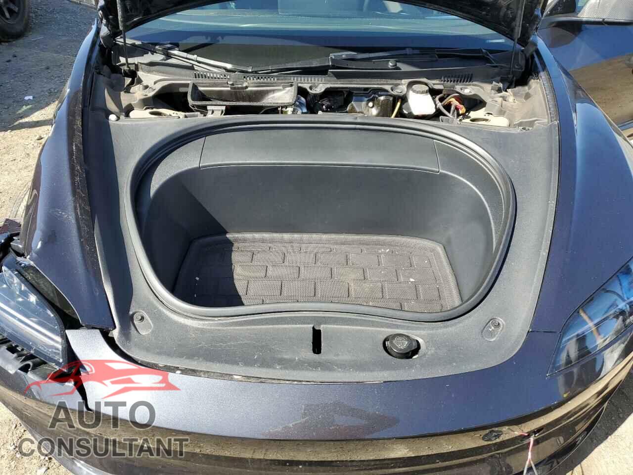 TESLA MODEL 3 2024 - 5YJ3E1EB9RF812068