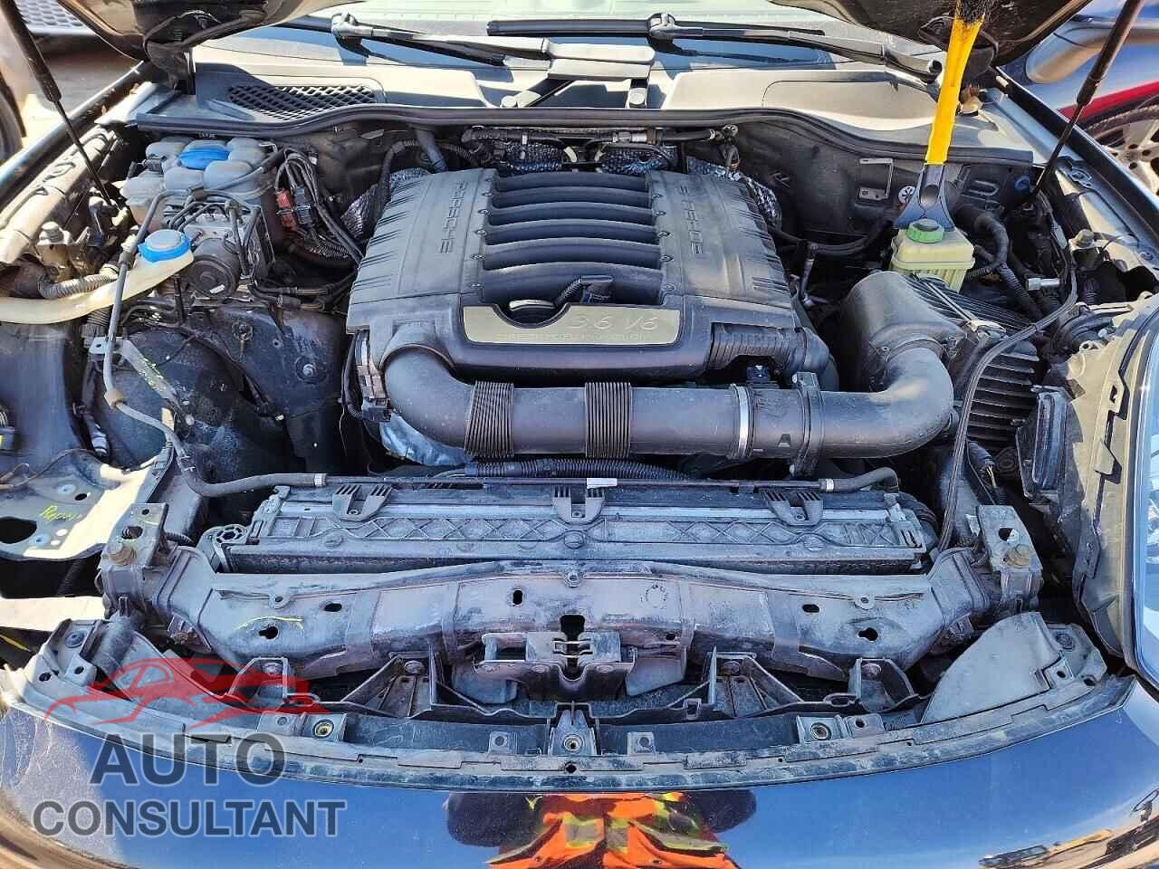 PORSCHE CAYENNE 2016 - WP1AA2A29GKA14943