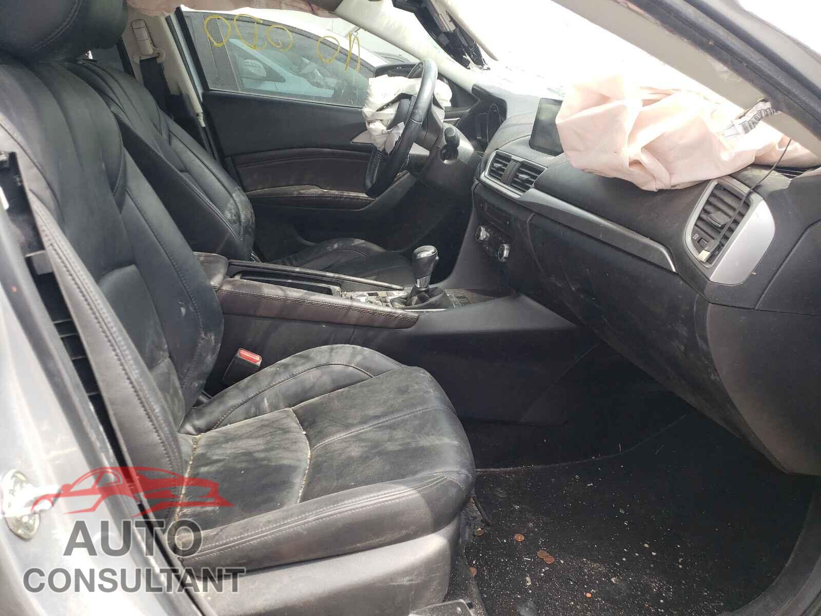MAZDA 3 2017 - 3MZBN1V73HM136957