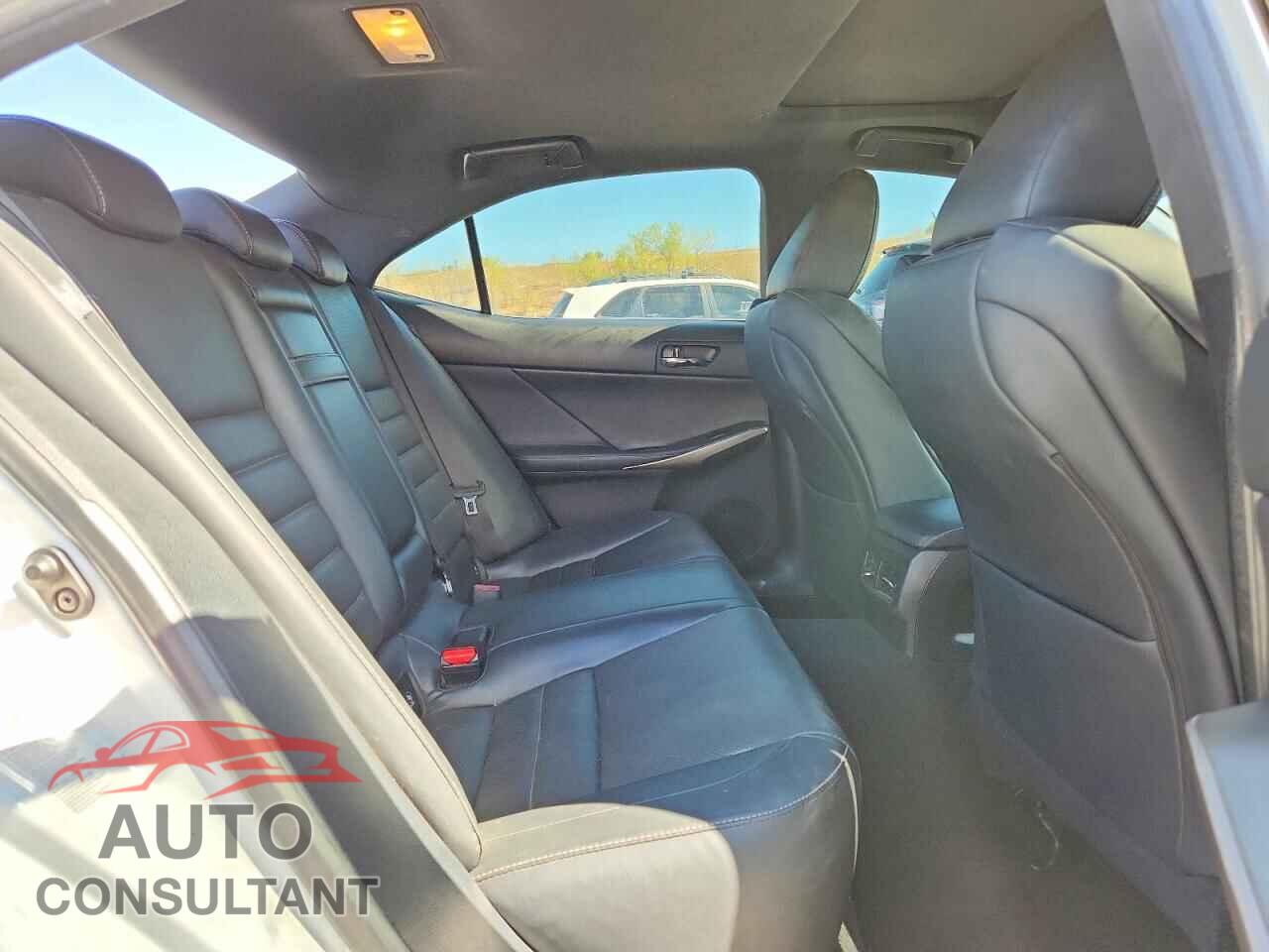 LEXUS IS 2015 - JTHCE1D28F5007983