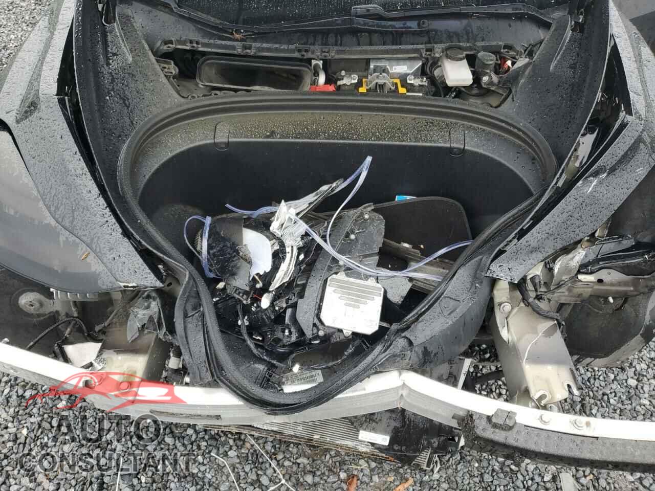 TESLA MODEL 3 2018 - 5YJ3E1EA5JF155281