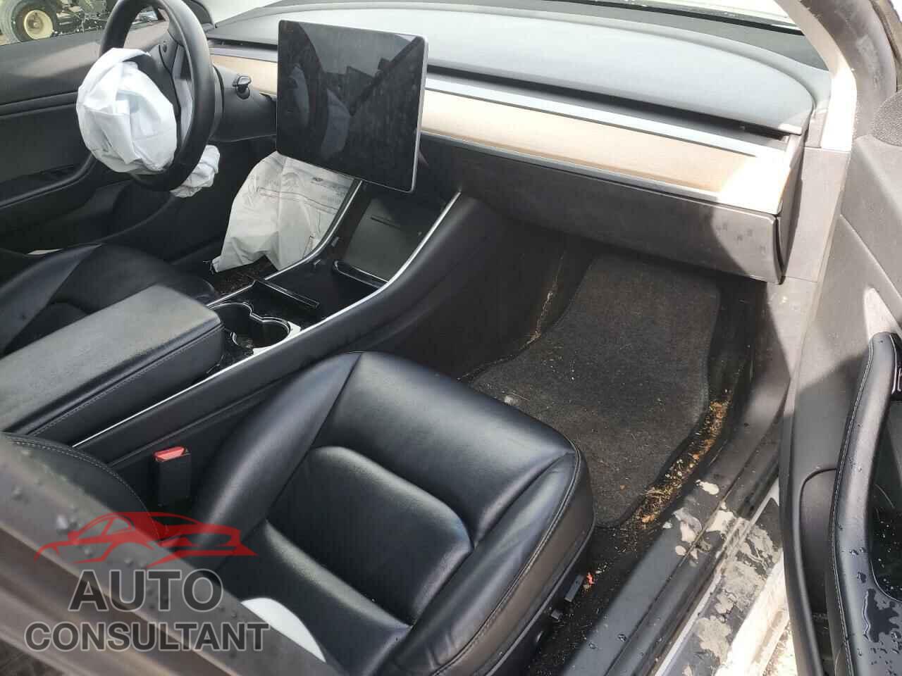 TESLA MODEL 3 2019 - 5YJ3E1EA5KF483253