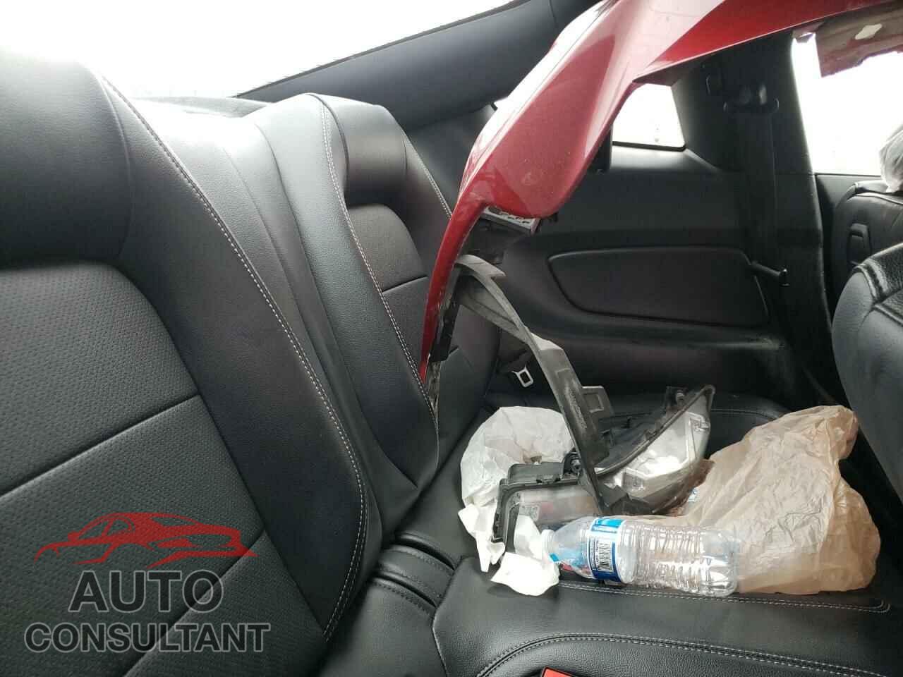 FORD MUSTANG 2018 - 1FA6P8TH0J5126147