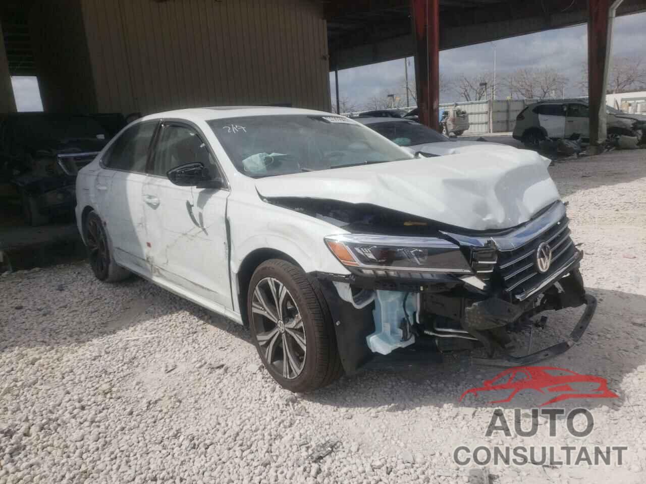 VOLKSWAGEN PASSAT 2022 - 1VWSA7A39NC008477