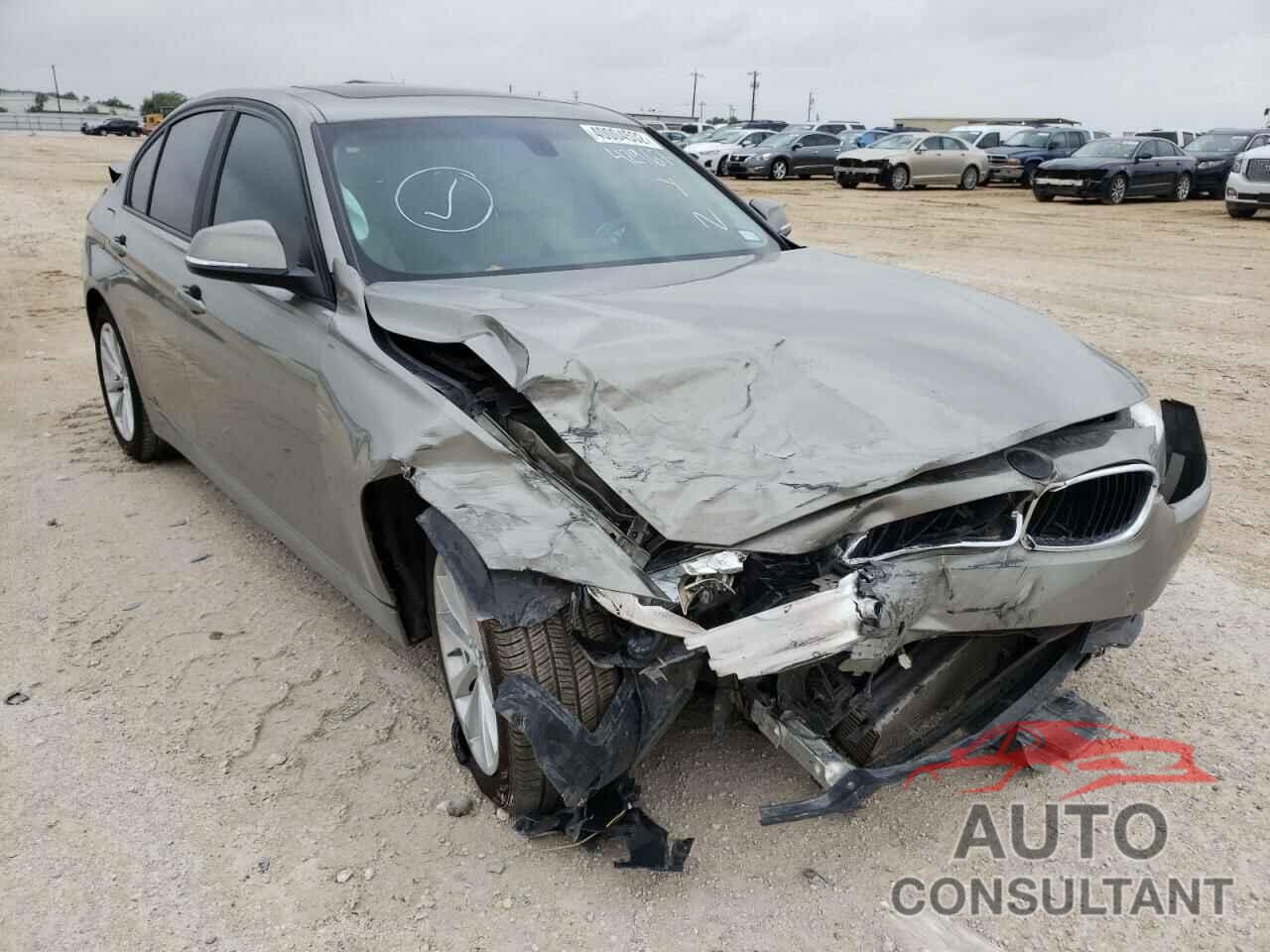 BMW 3 SERIES 2017 - WBA8E1G31HNU16404