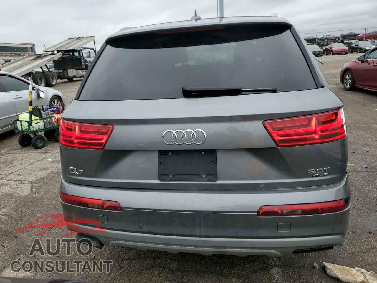 AUDI Q7 2018 - WA1AAAF78JD012932