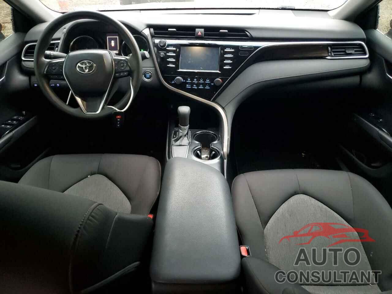 TOYOTA CAMRY 2018 - 4T1B11HK4JU671601