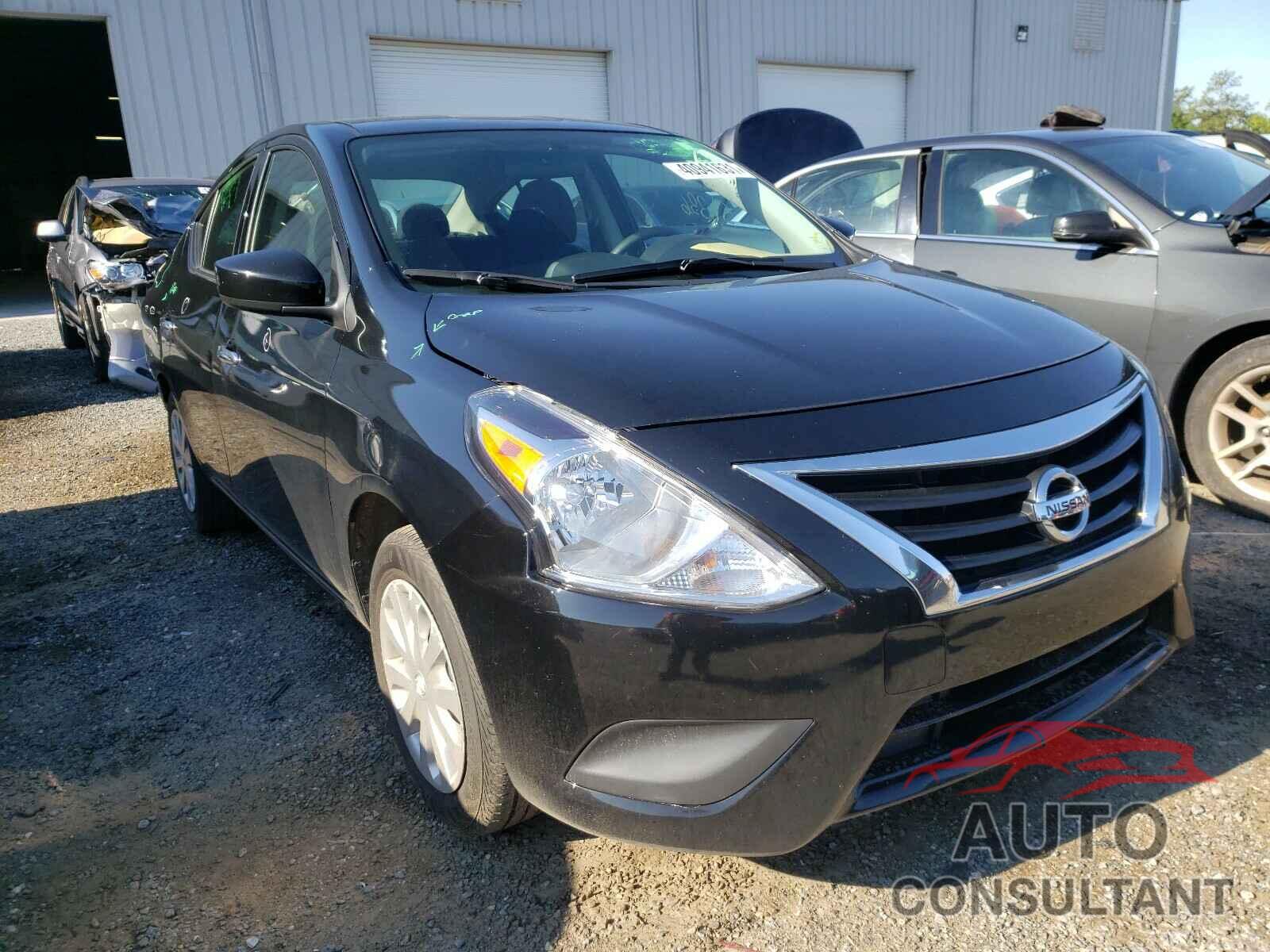 NISSAN VERSA 2019 - 3N1CN7AP0KL815617