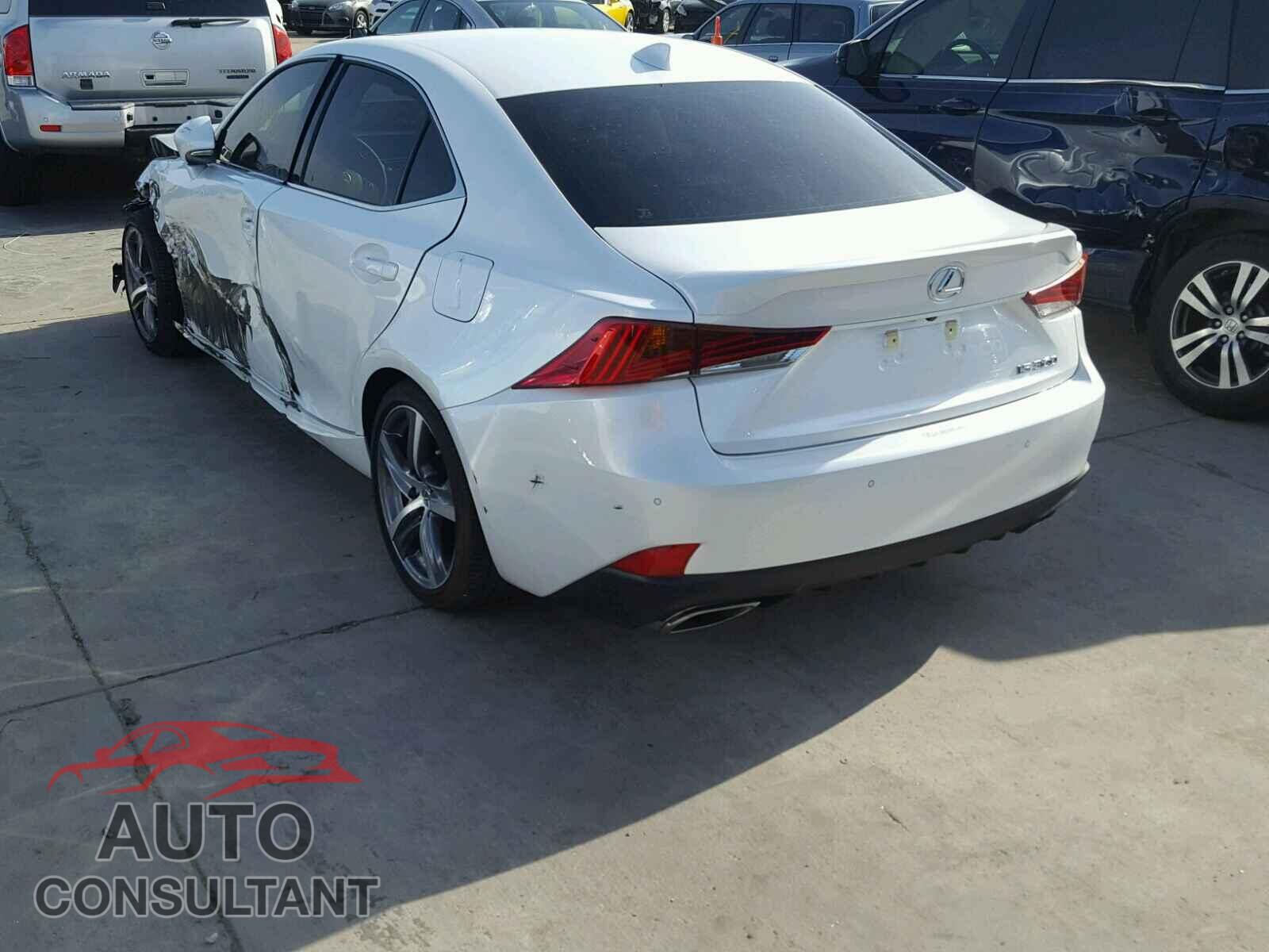 LEXUS IS 2018 - JTHBA1D2XJ5073483