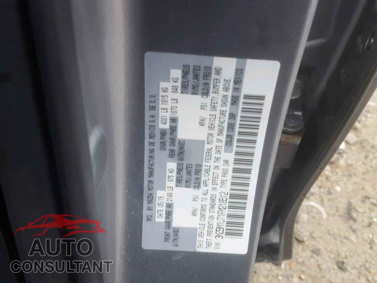 MAZDA 3 2015 - 3MZBM1U71FM218512