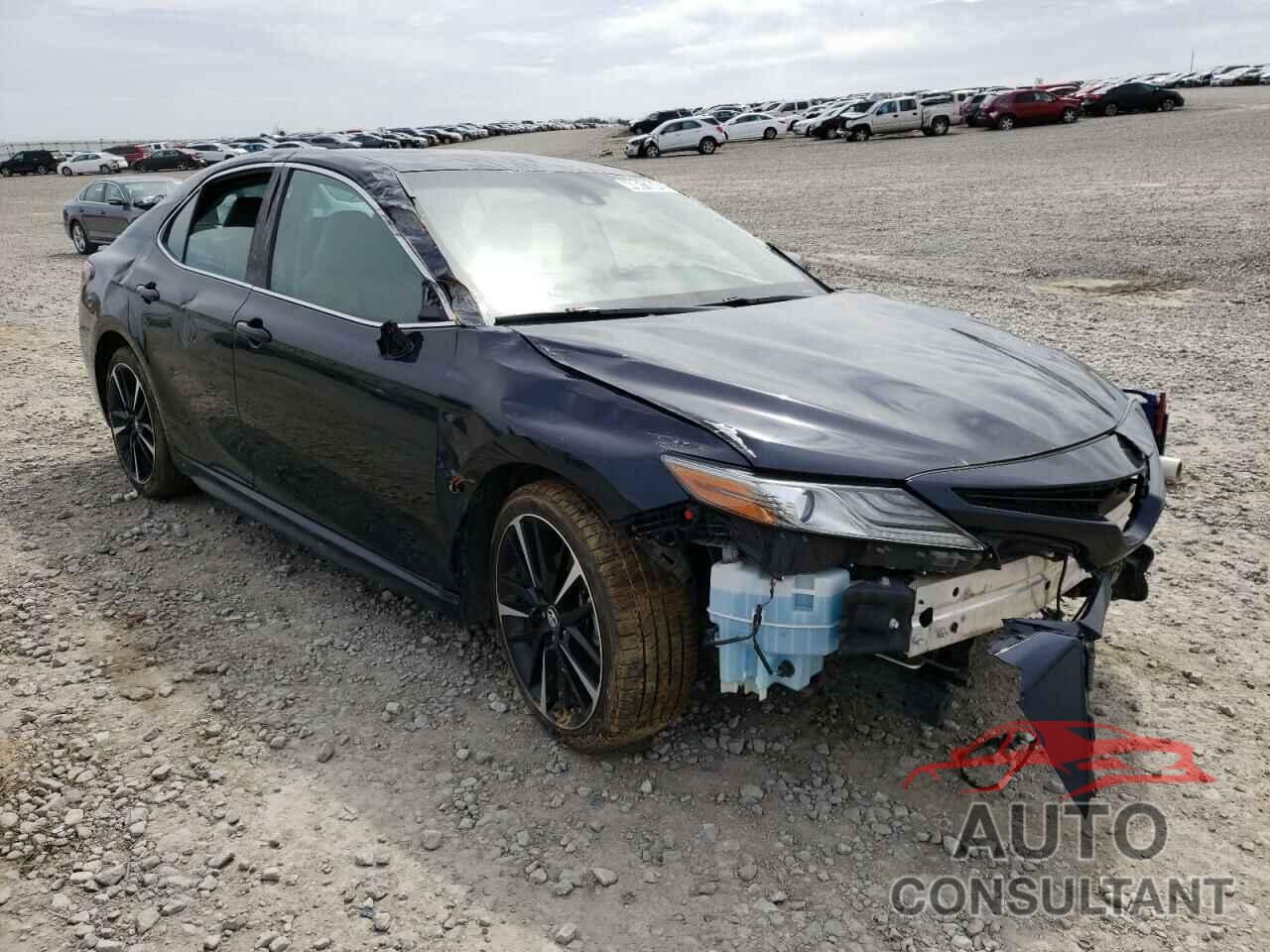 TOYOTA CAMRY 2018 - 4T1B61HK7JU528529