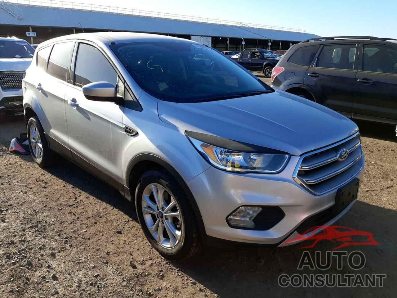 FORD ESCAPE 2017 - 1FMCU0GD0HUC02167